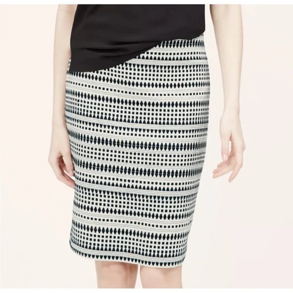 EUC Ann Taylor LOFT Jacquard Cotton Blend Pencil Skirt - Picture 3 of 8